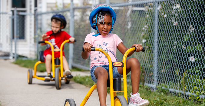 Preschool tricycles for outlet school